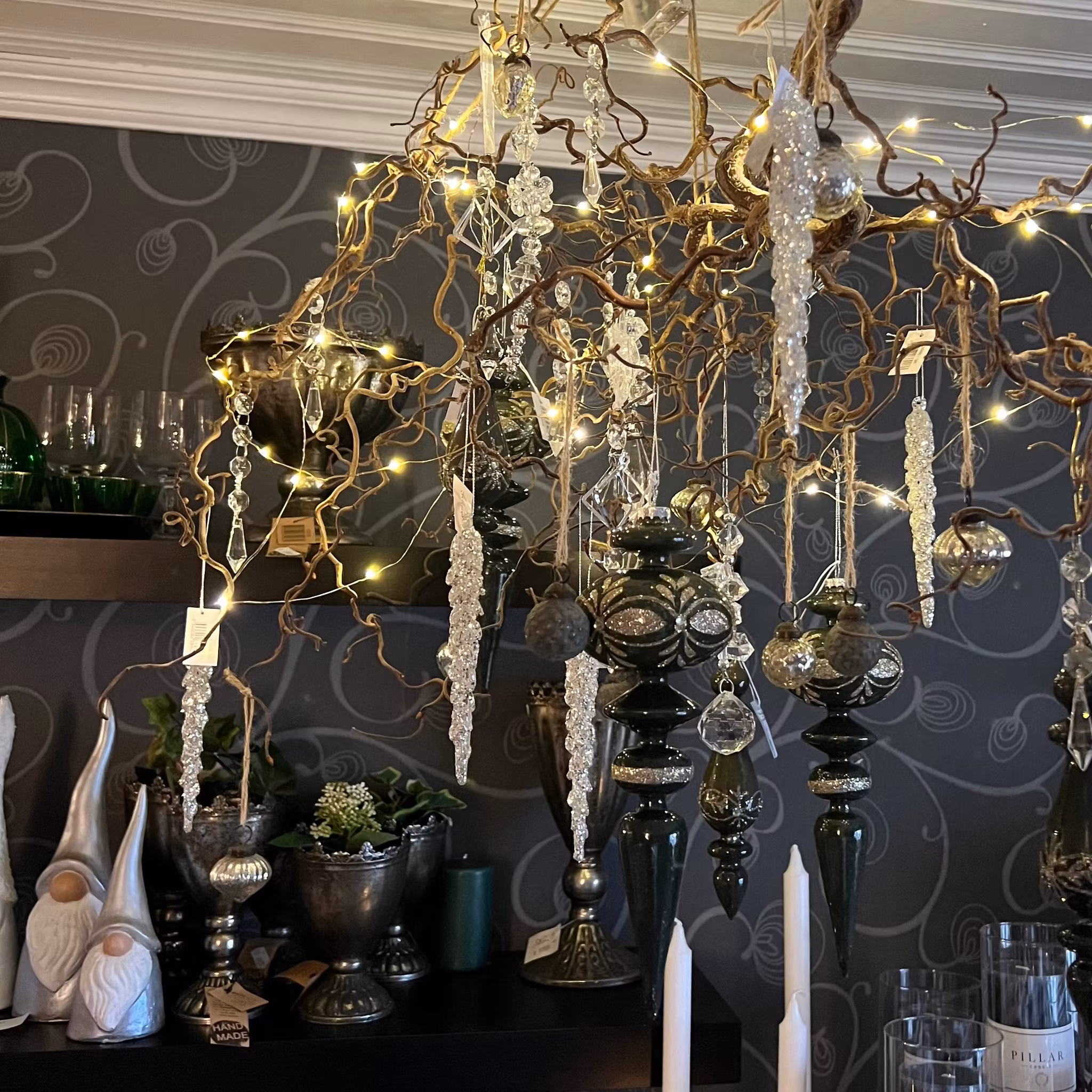 Ornament i glas m. glimmer