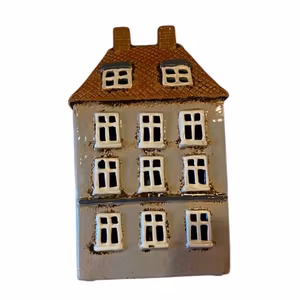 Keramik hus grå/beige