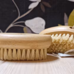 Nagelborste i bambu med kokosfiber – naturlig rengöring