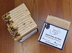 Tiare - kallrörd naturtvål med gardenia