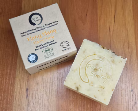 Earth sense - ekologisk naturtvål med ylang ylang och blåklintsblommor