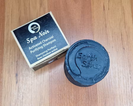 Earth sense Spa Noir - ekologiskt schampo med aktivt kol