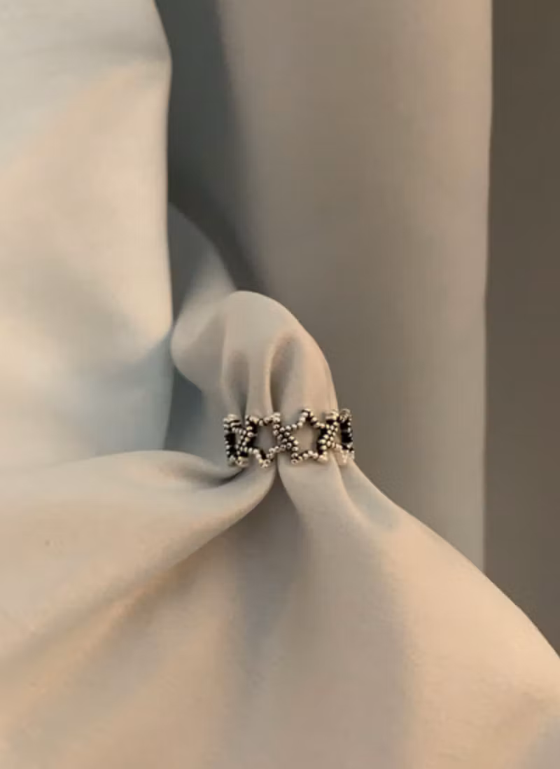 Multi star ring