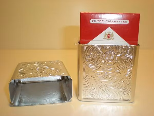 Cigarettetui Metall Tough Box