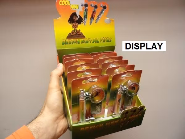 Metallpipa med tillbehör