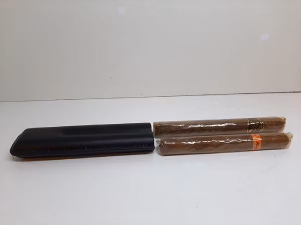 Cigarrfodral / Cigarretui (för 2 cigarrer)