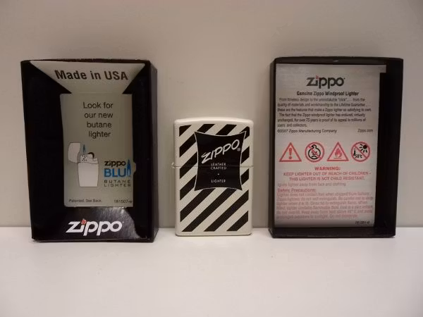 Zippotändare LEATHER + tillbehör