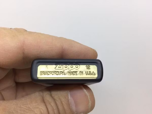 Zippotändare BLACK LIGHT + tillbehör