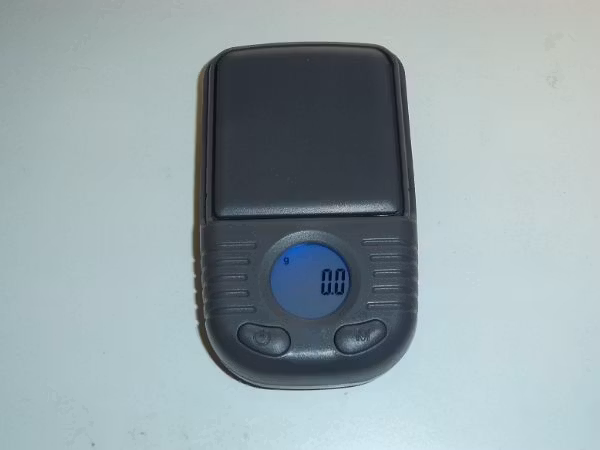 Digitalvåg (500 / 0.1 gram) + tillbehör