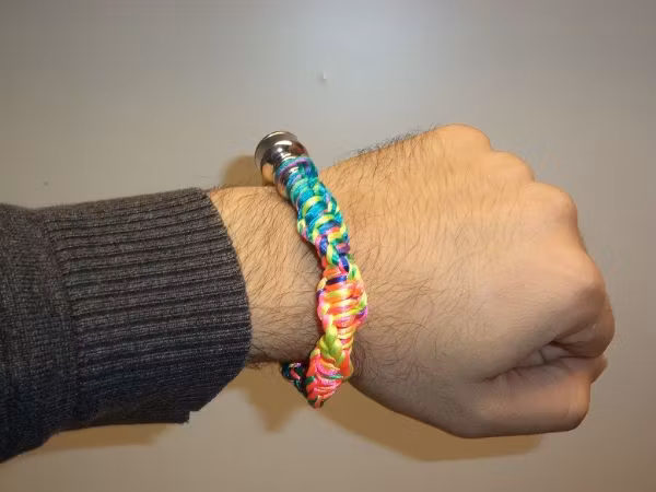 Metallpipa Armband