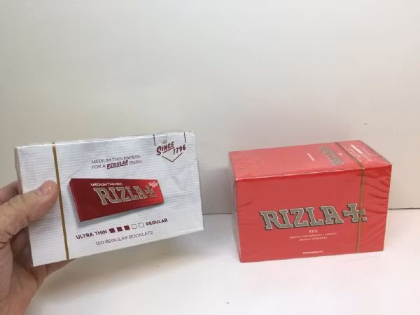 DISPLAY: Rizla Röd Mini (100 st)
