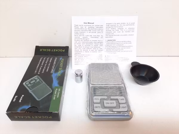 Digitalvåg (200 / 0.01 gram) + tillbehör