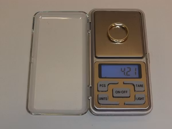 Digitalvåg (200 / 0.01 gram) + tillbehör