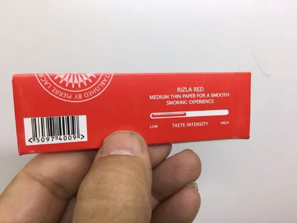 Rizla Röd Kingsize Slim rullpapper (8 förpackningar)