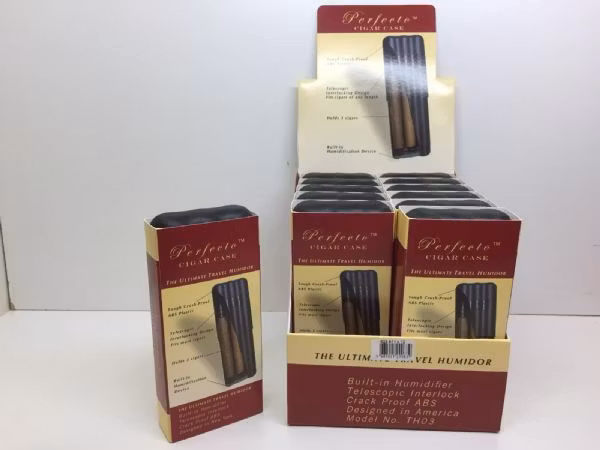Cigarrfodral / Cigarretui (3 cigarrer)