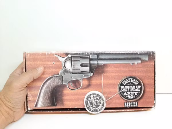 Revolver Peacemaker .45 Replika