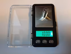 Digitalvåg (200 / 0.01 gram) + Vikt (10 g)