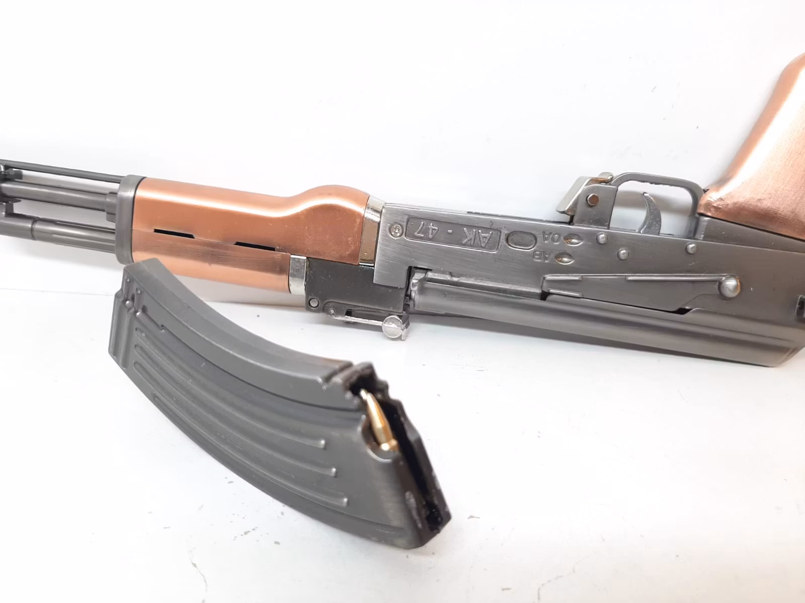 AK47 Mini-replika (storlek 1:2)