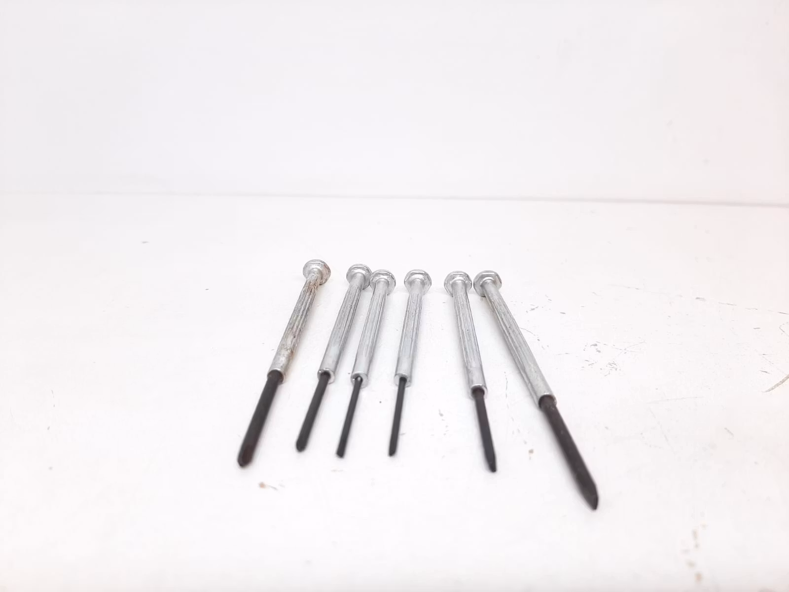 Precisionsmejslar: 6 stycken (skruvmejsel set)