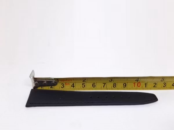 Armband (KALVSKINN) - SVART (18mm)