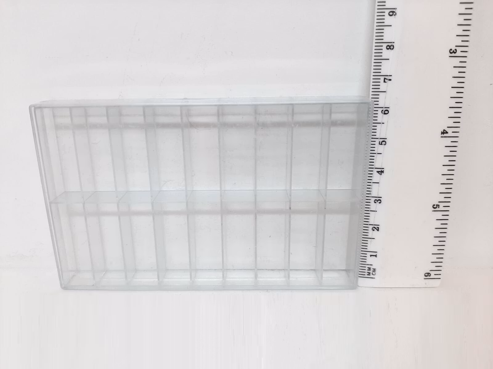 Förvaring / Sorterare / Behållare / Låda