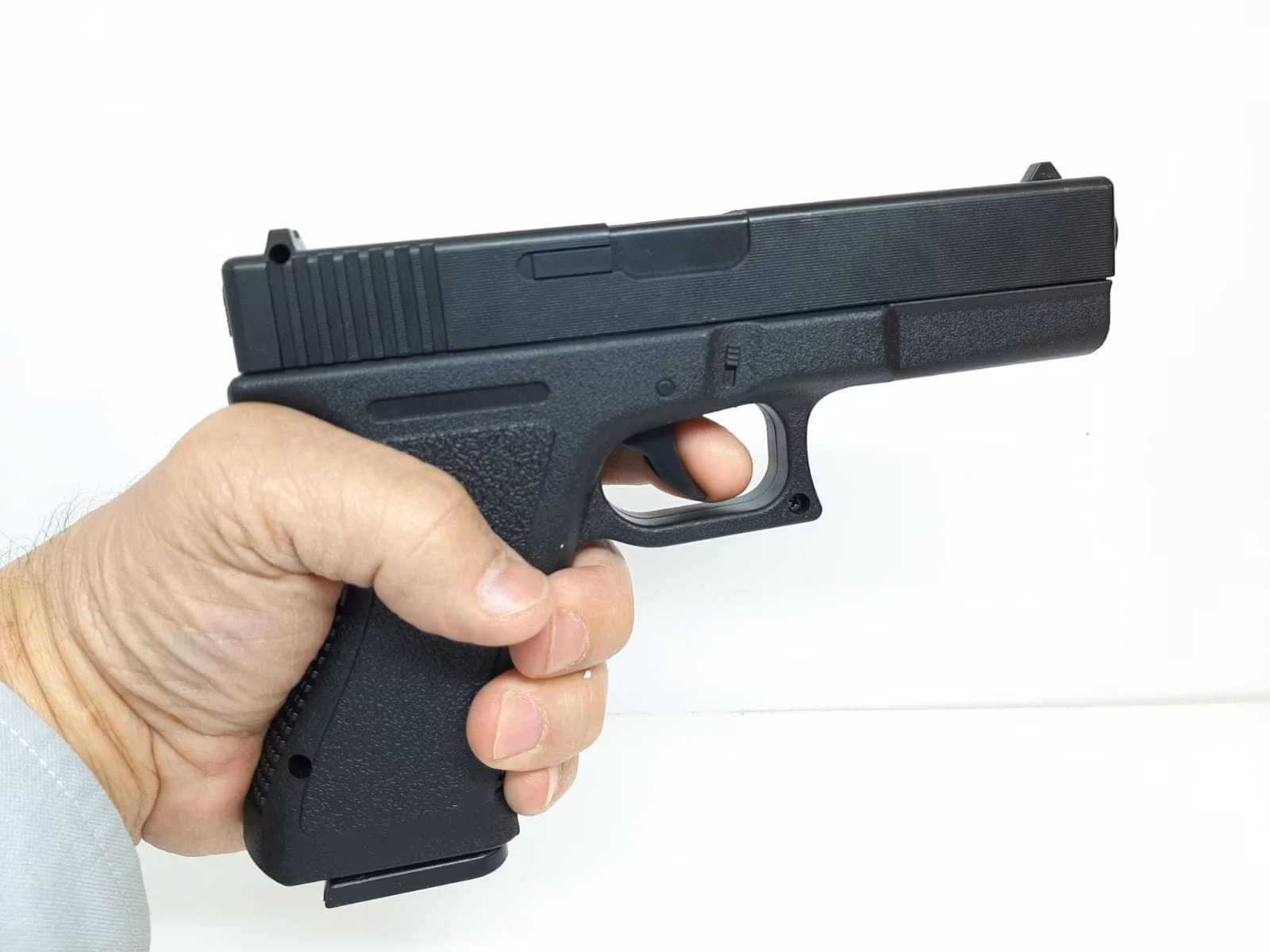 Soft Air Gun "Glock" Plast (Air Soft)