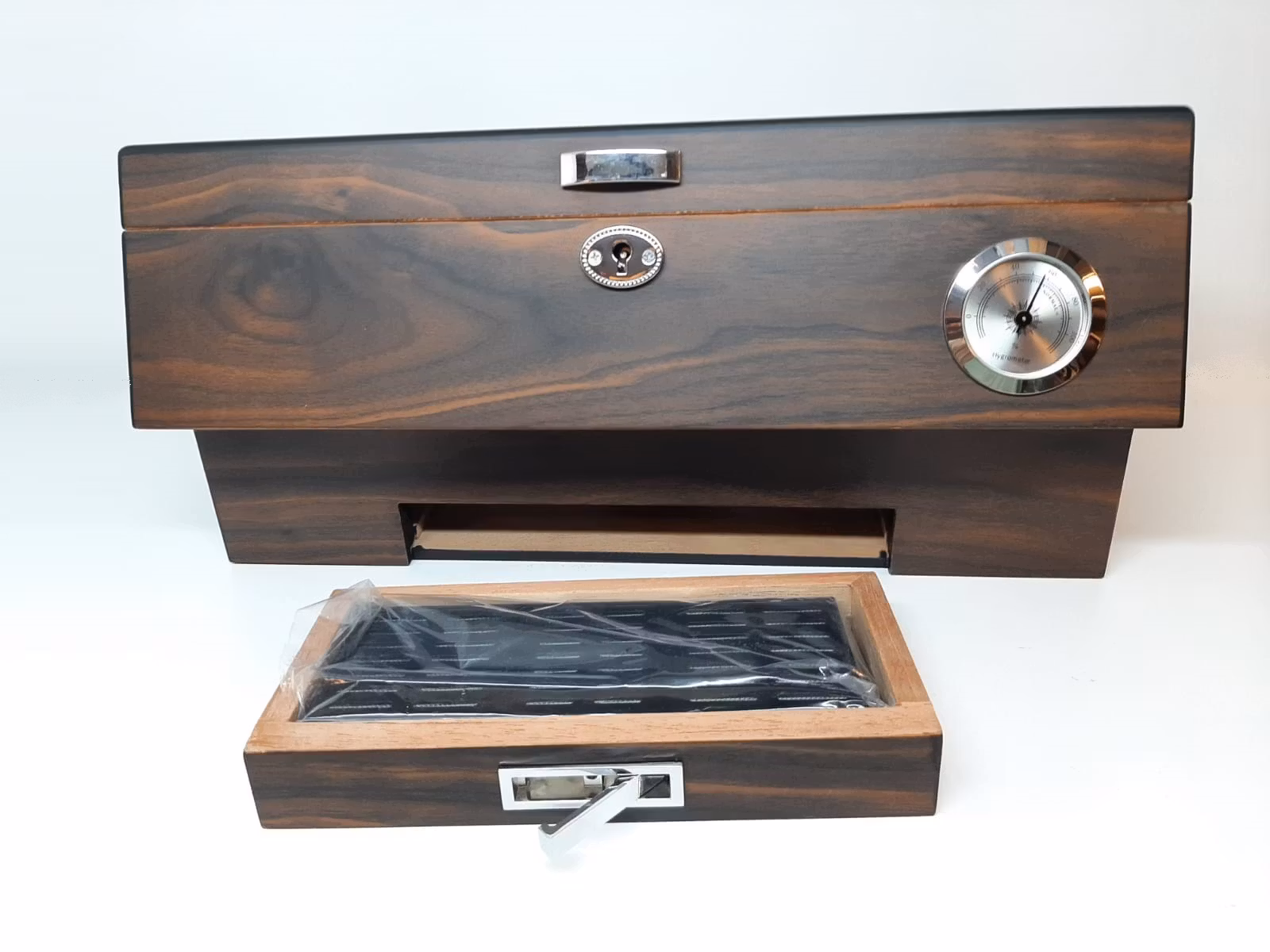 Cigarr humidor ANGELO Delux + tillbehör