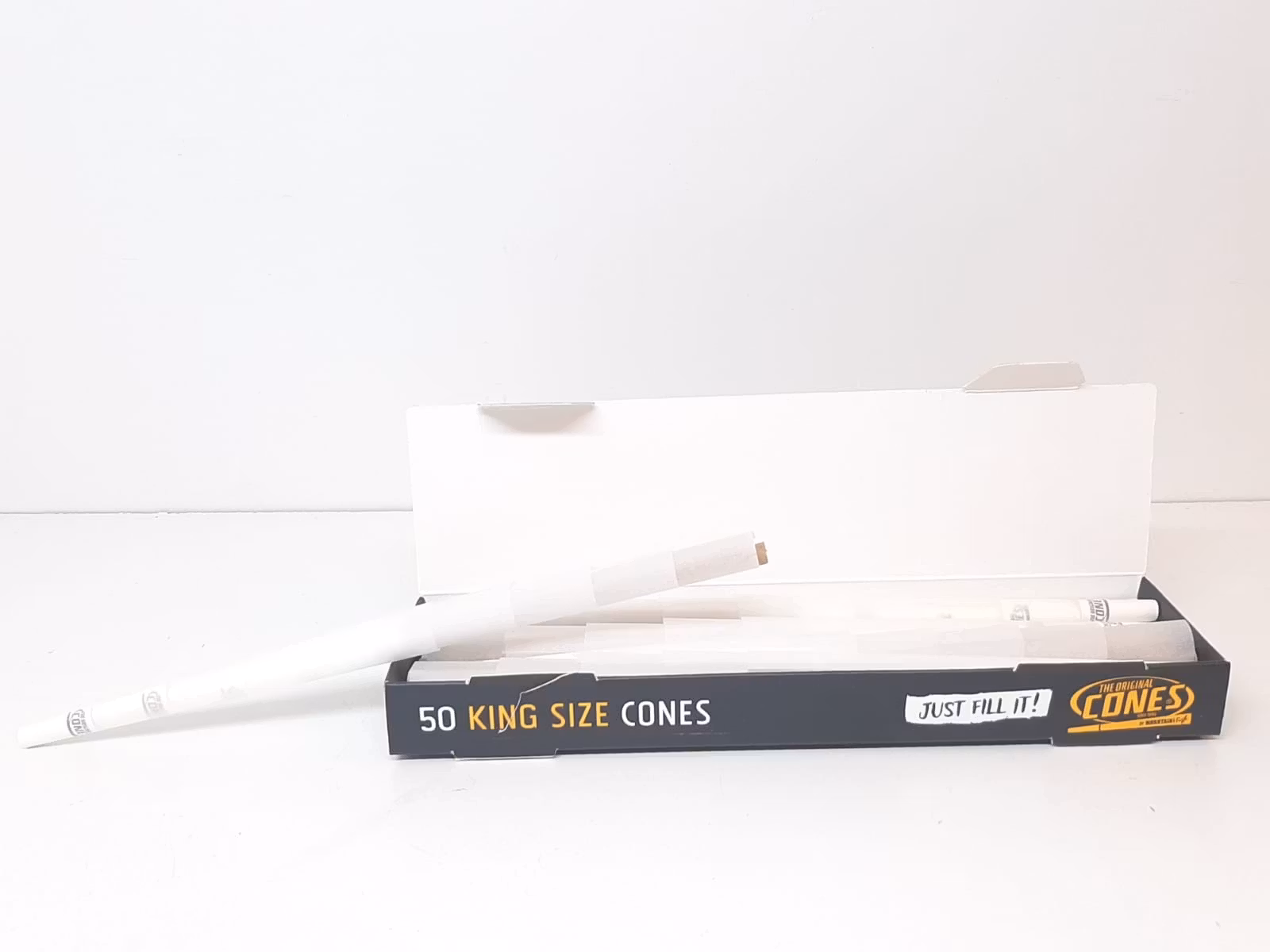 CONES: Färdigrullade koniska papper (1 x 50 st) + tillbehör