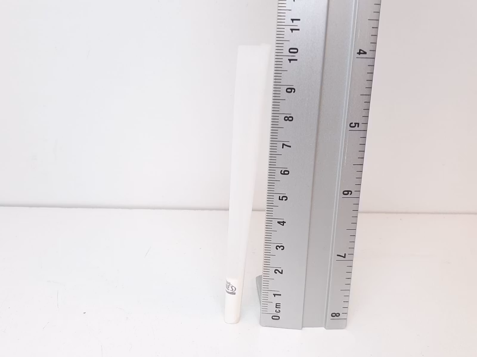 CONES: Färdigrullade koniska papper (2 x 12st) + tillbehör