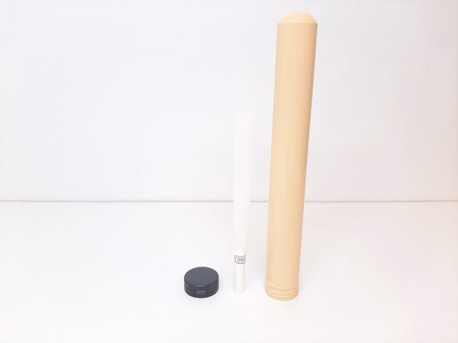 DISPLAY: Cones Färdigrullade koniska papper (32 förpackningar)