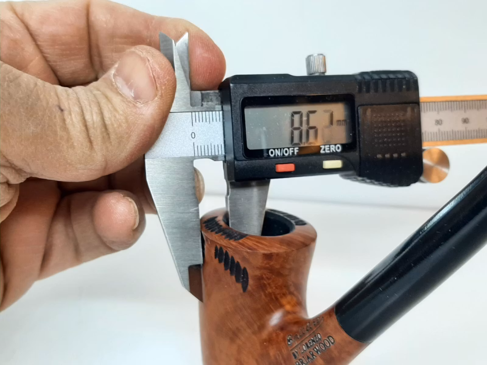 Lorenzo Spitfire ChaCha Spot Carving + tillbehör
