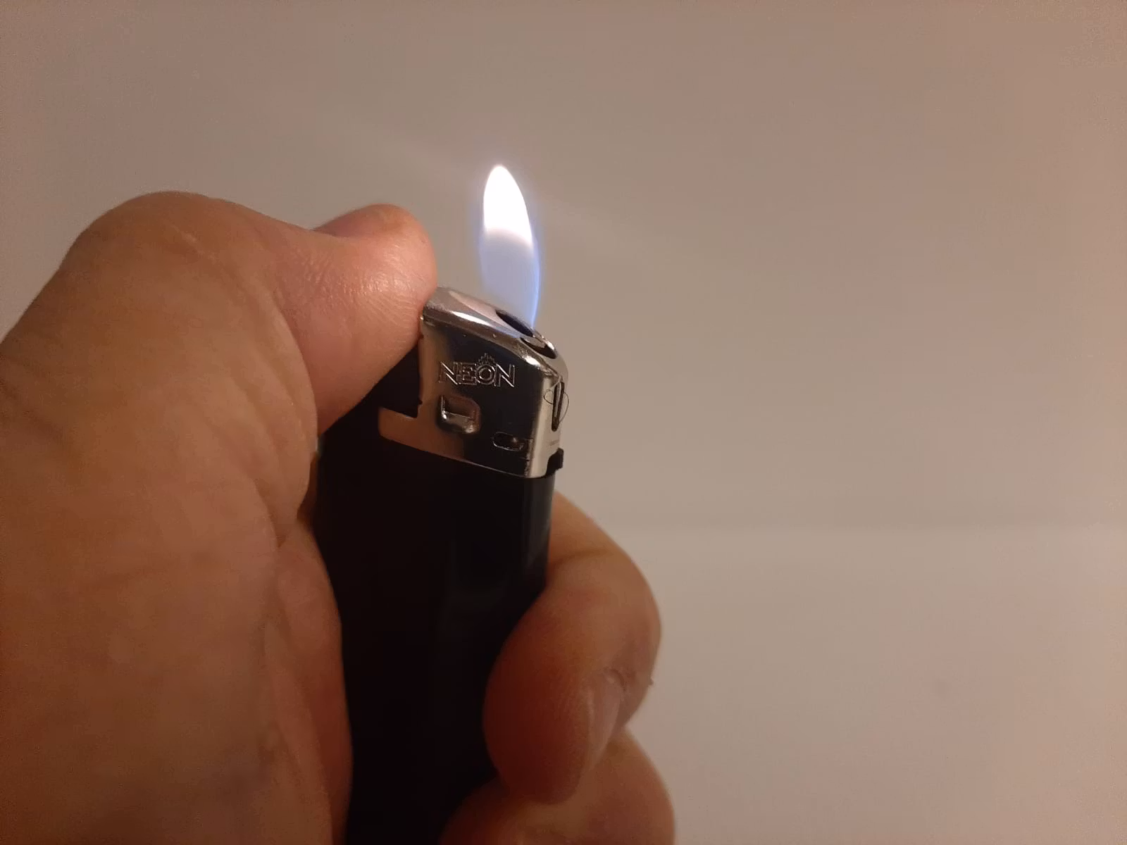 Elektronisk hylsmaskin Gerui