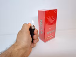 DISPLAY: Rizla Röd Mini Dubbel (cigarettpapper)