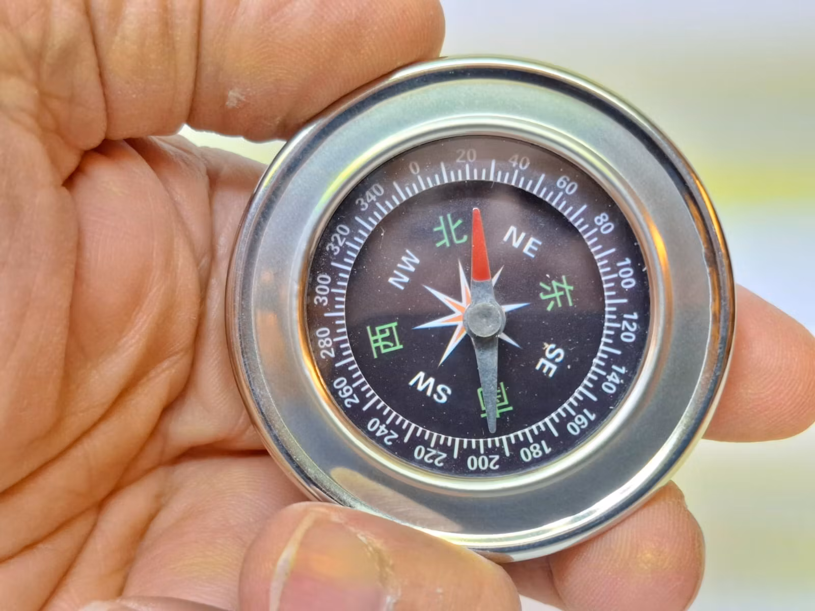 Avmagnetiserare + Kompass