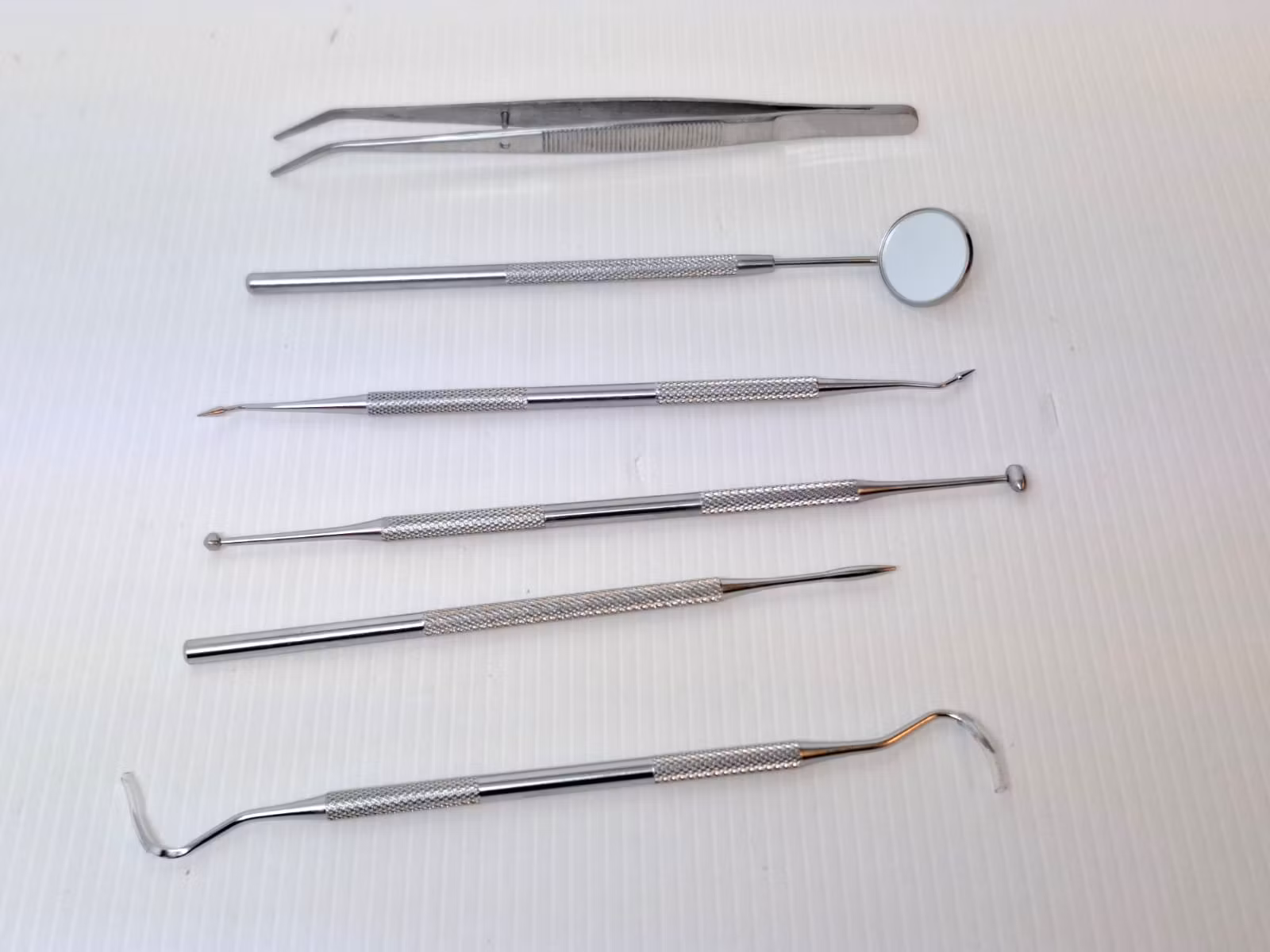 Set med 11 stycken verktyg (Tandläkare)