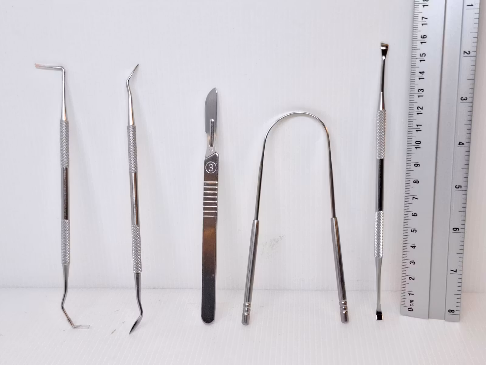 Set med 11 stycken verktyg (Tandläkare)