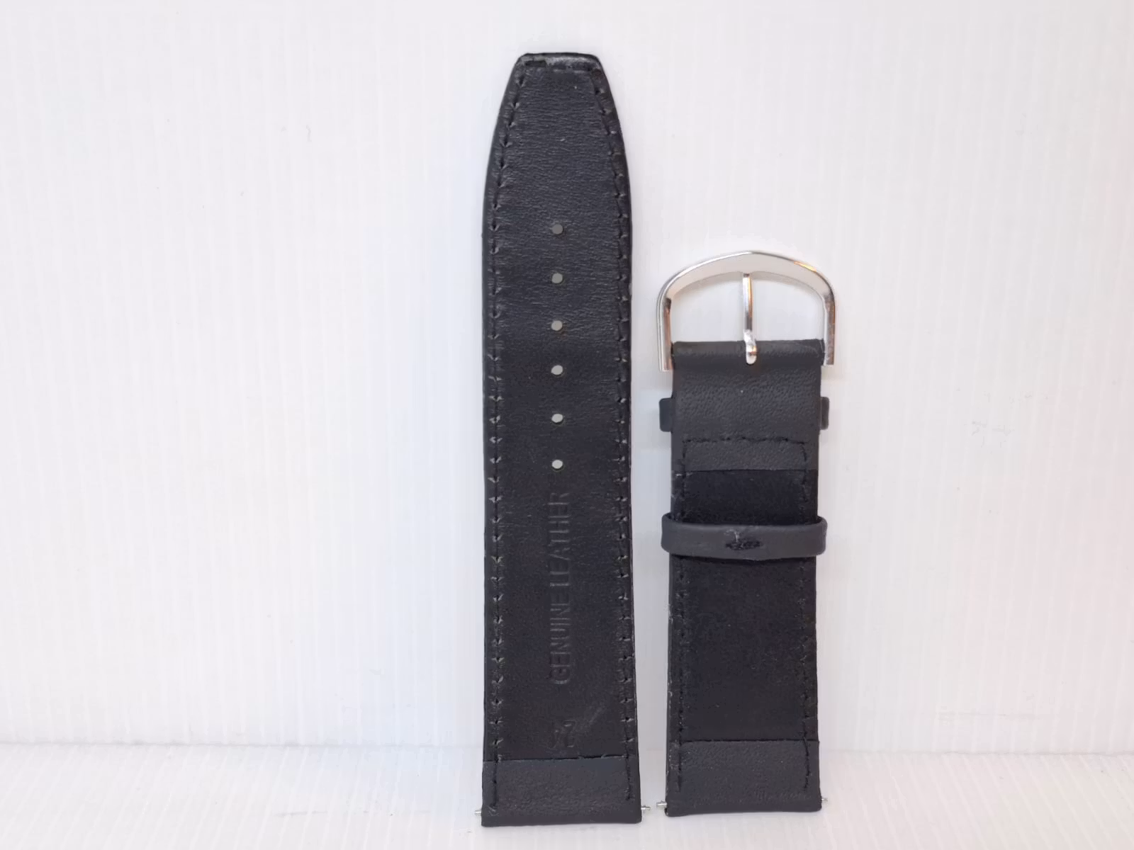 Armband SVART KALVSKINN (24 mm)