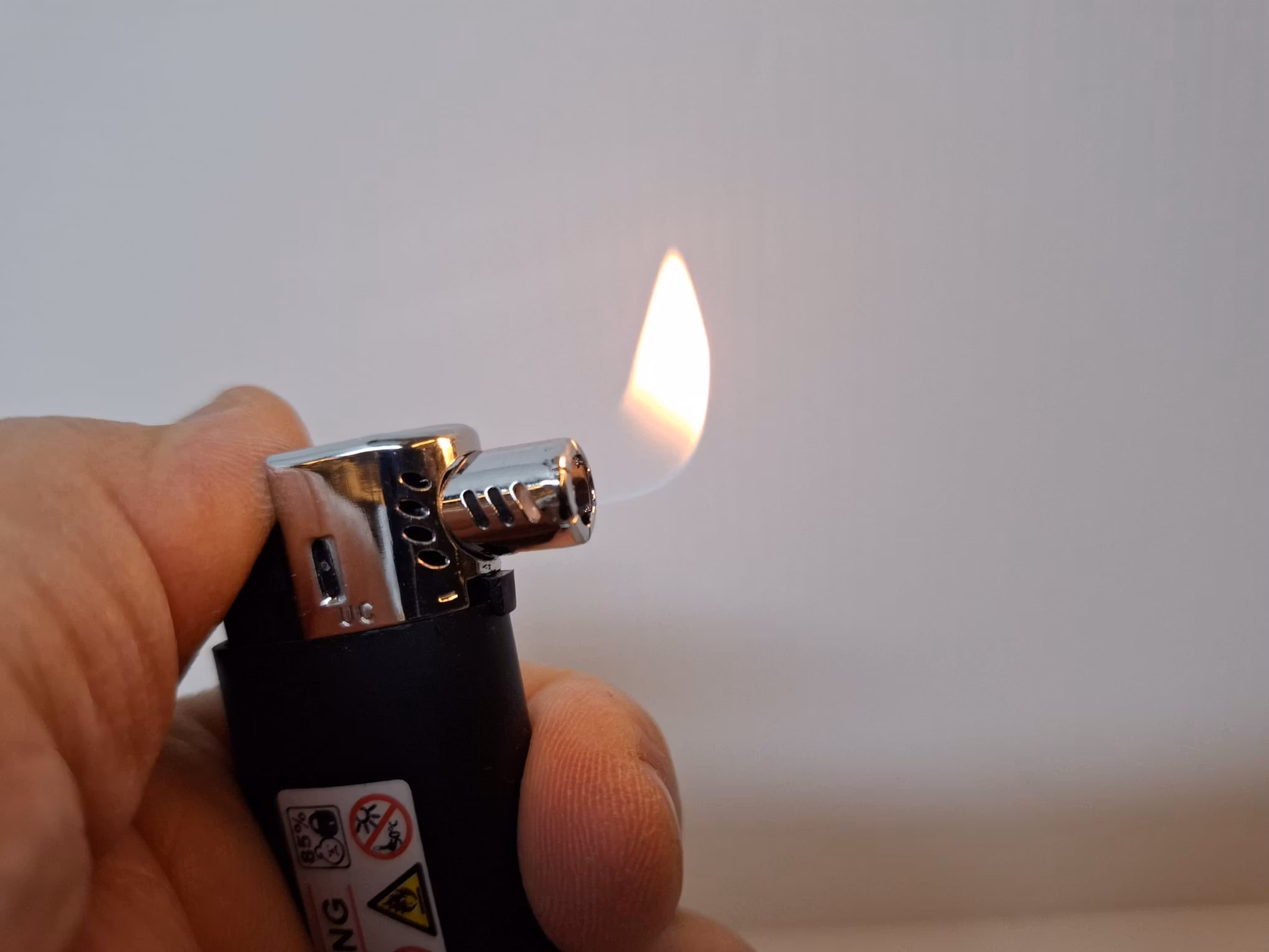 Pipställ: 3 pipor + piptändare