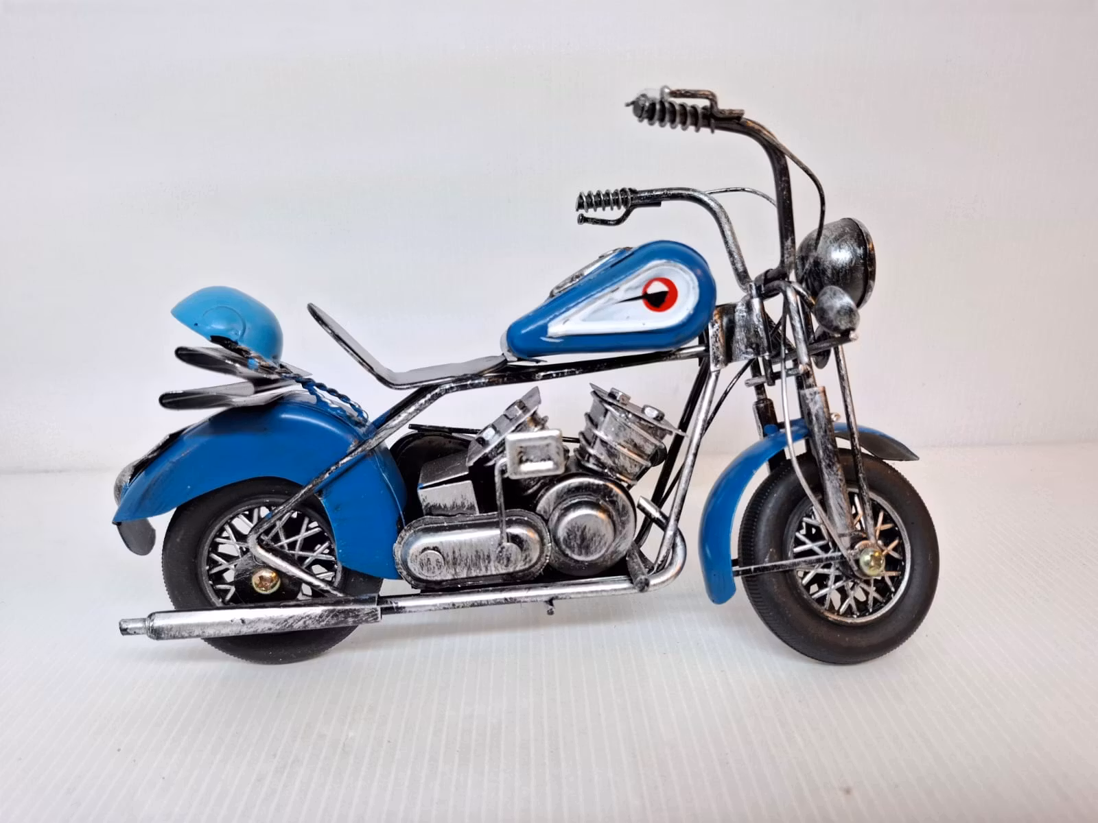 Modell Motorcykel Plåt
