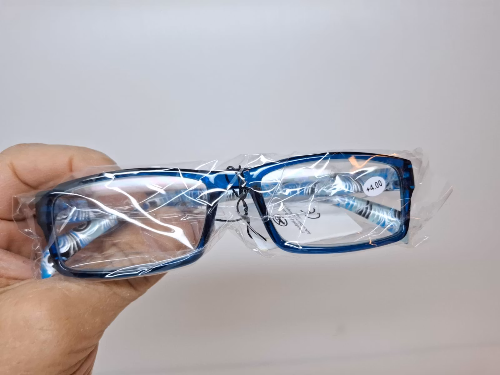 Läsglasögon +4.00 (Glasögon +4)