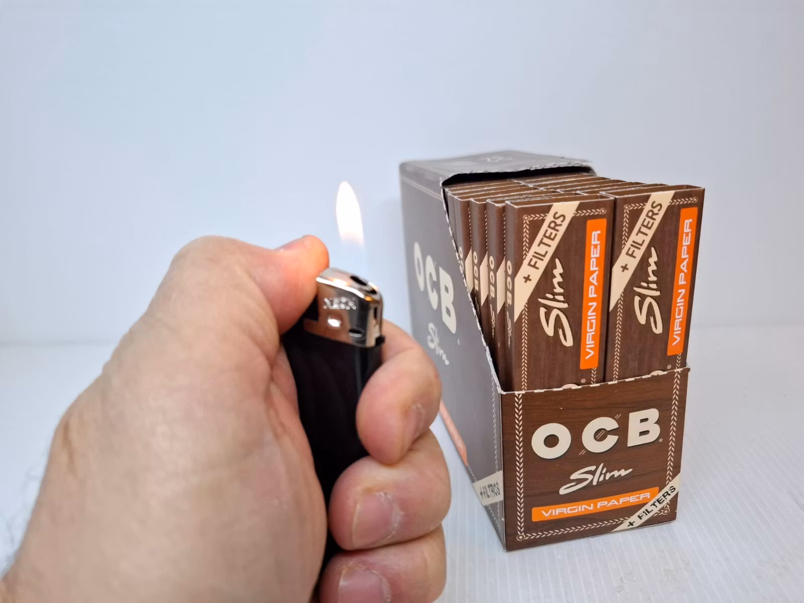 DISPLAY: OCB Kingsize Slim Unbleached + Filter