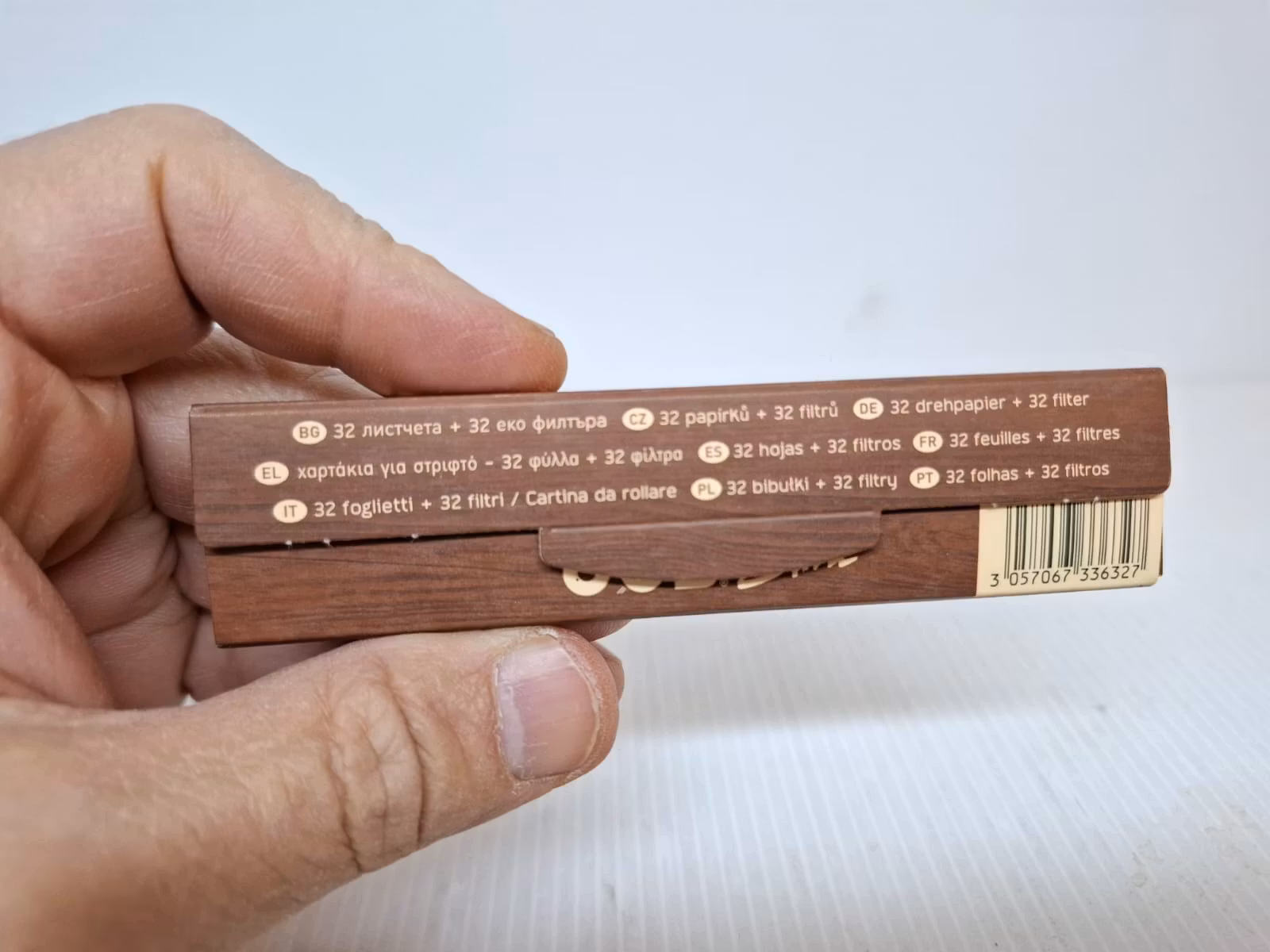 DISPLAY: OCB Kingsize Slim Unbleached + Filter