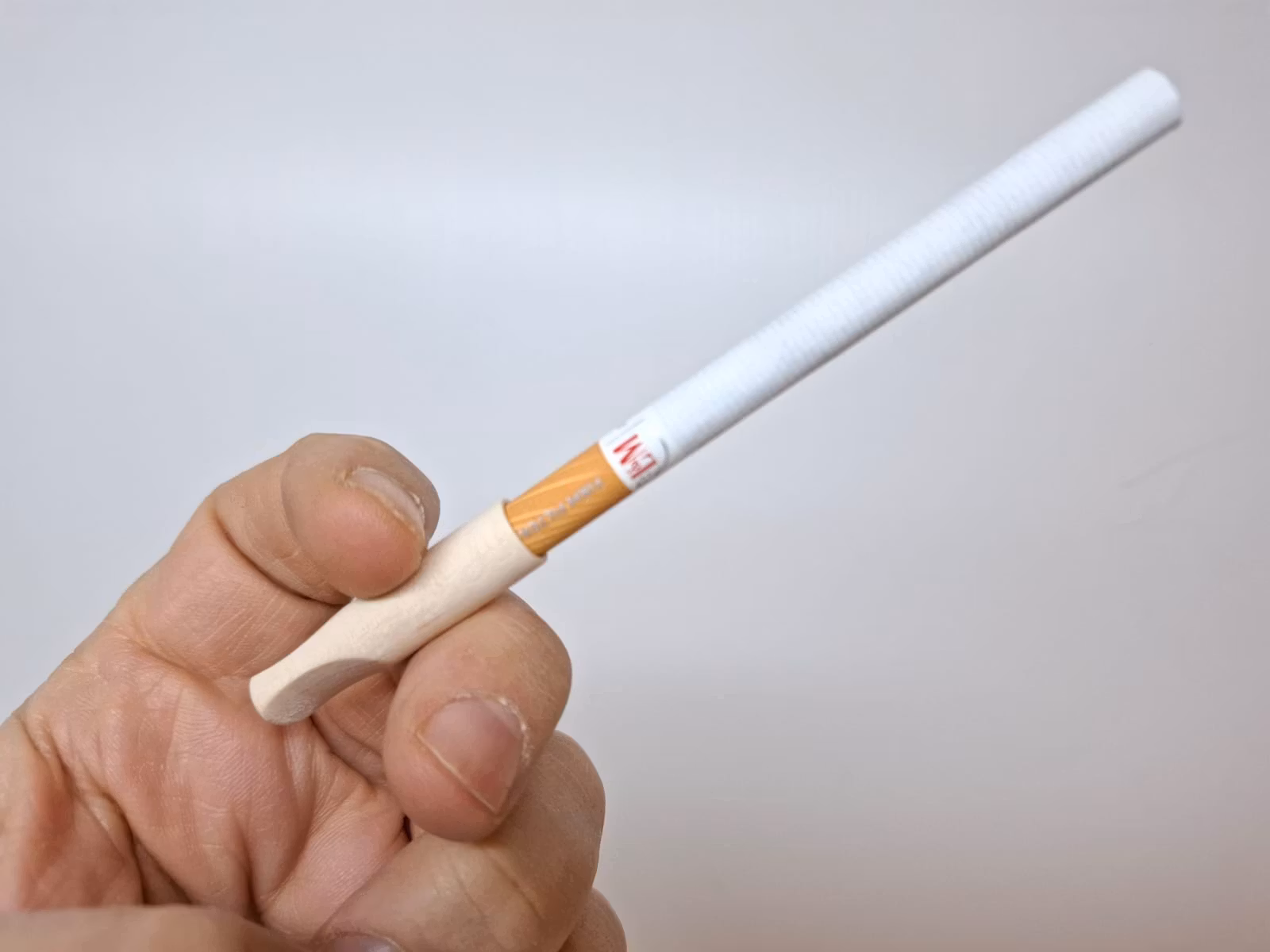 10 stycken Cigarettmunstycke TRÄ (3.5 cm)