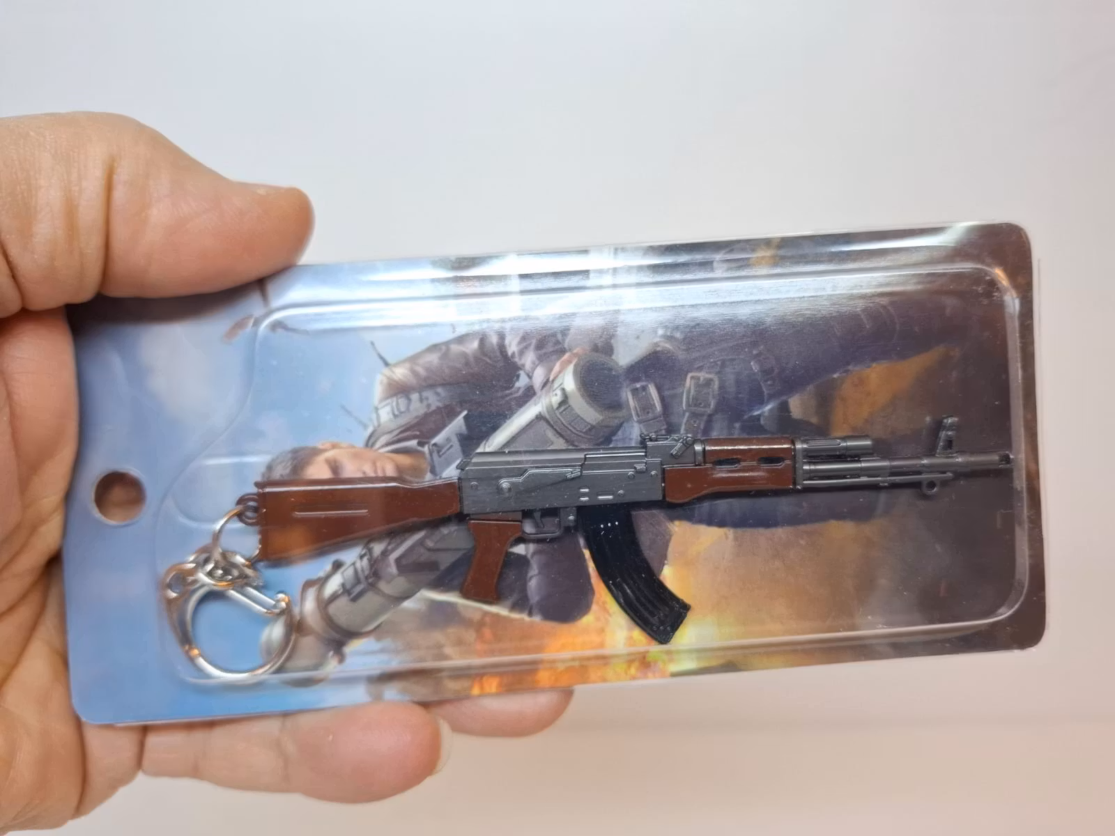Nyckelring: AK47 miniatyr (plast)