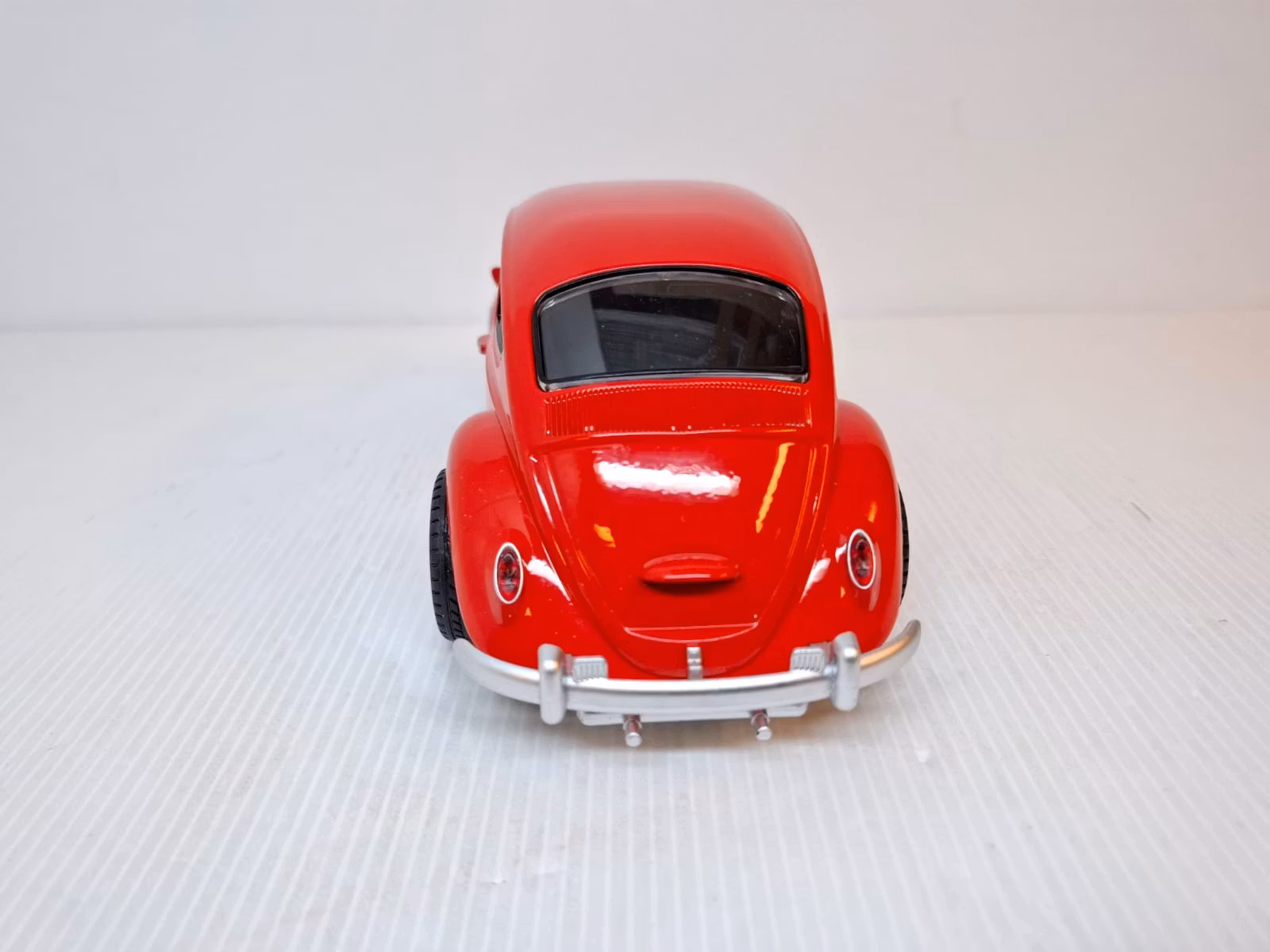 Modellbil Volkswagen Beetle (VW) - Skala 1:18
