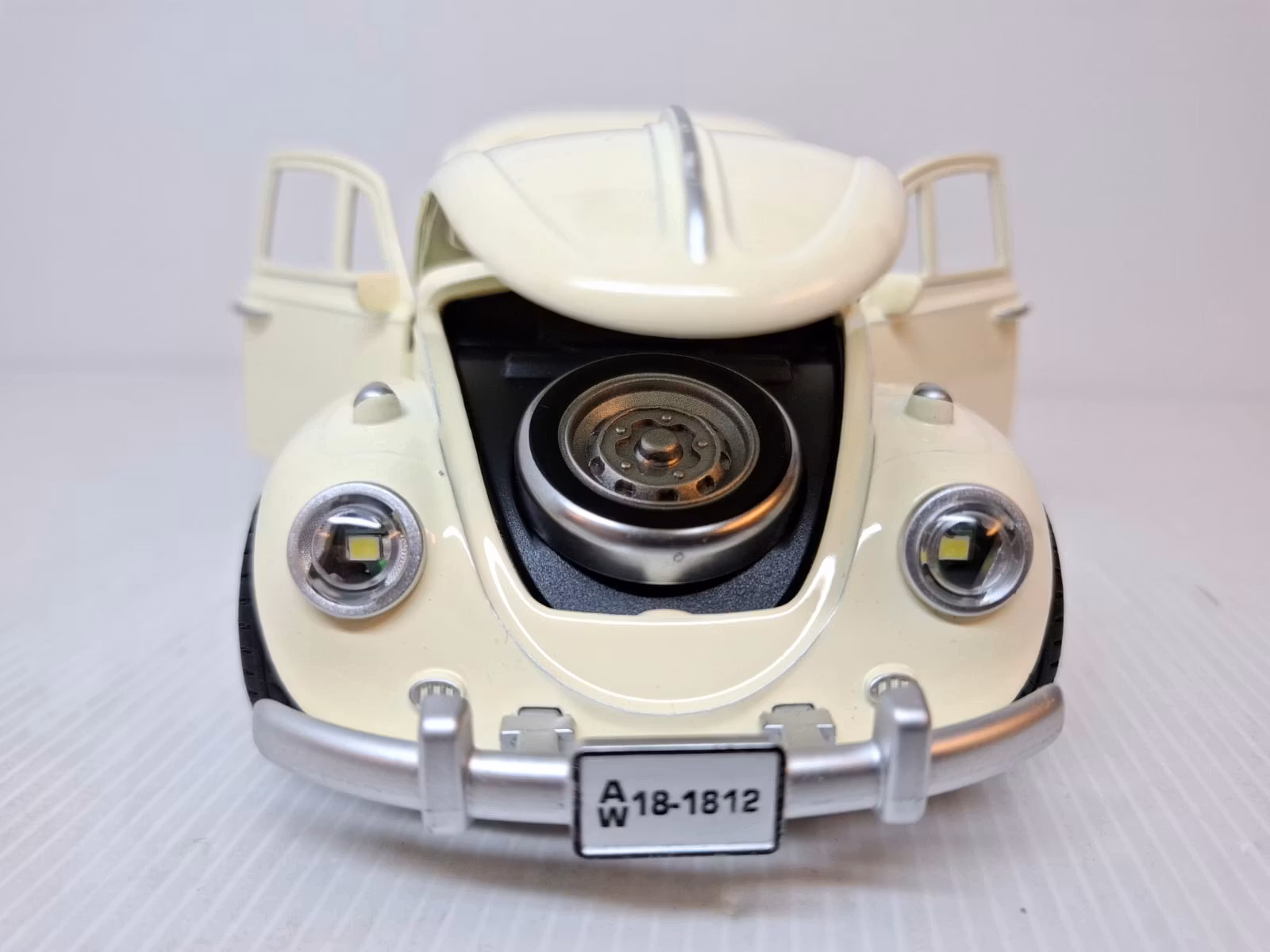 Modellbil Volkswagen Beetle (VW) - Skala 1:18