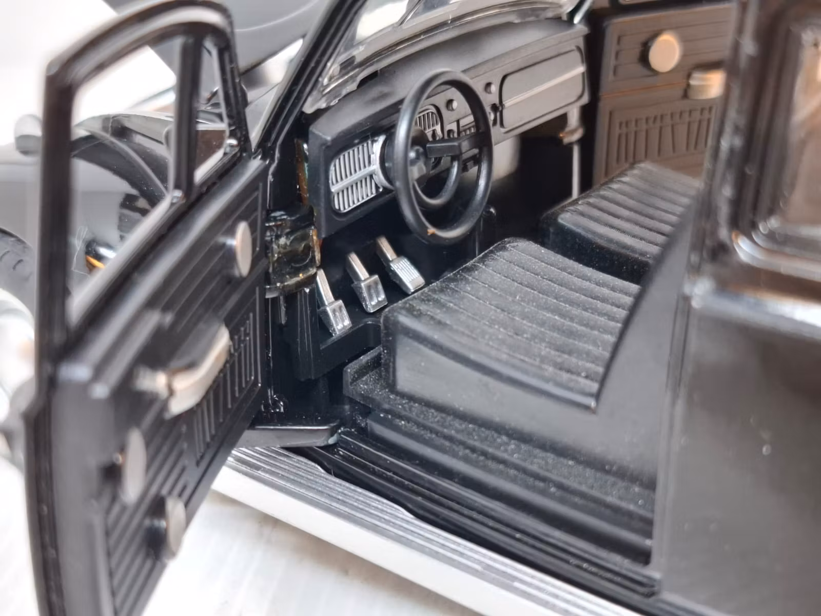 Modellbil Volkswagen Beetle (VW) - Skala 1:18