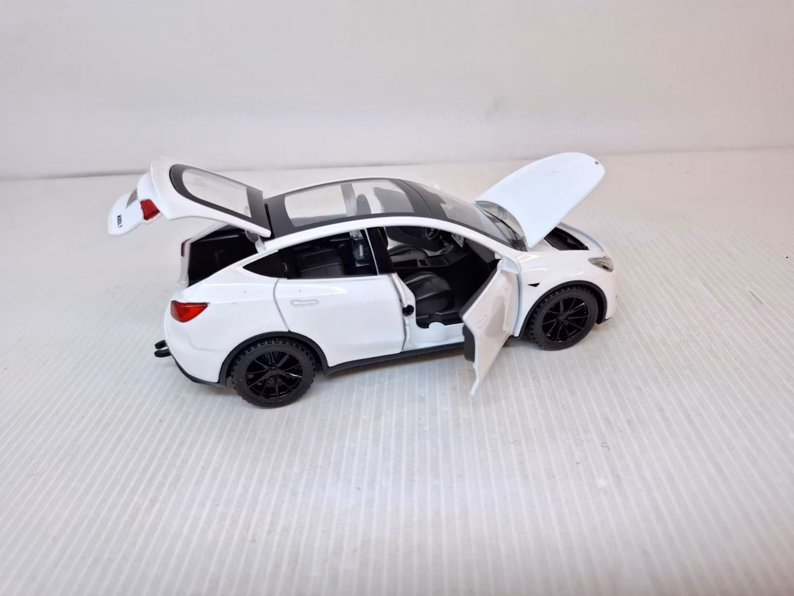 Modellbil + Husvagn (Skala 1:32) Diecast
