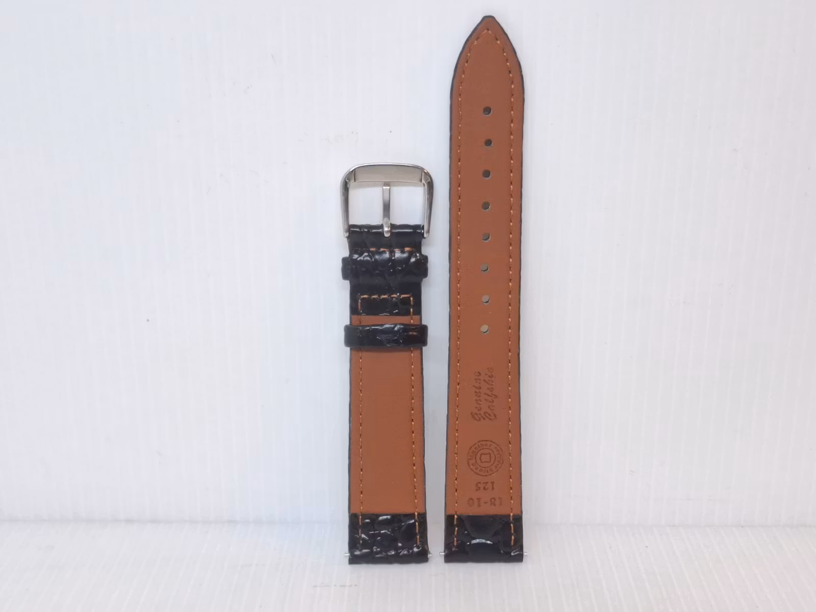 Armband SVART "KROKODIL" (18 mm)