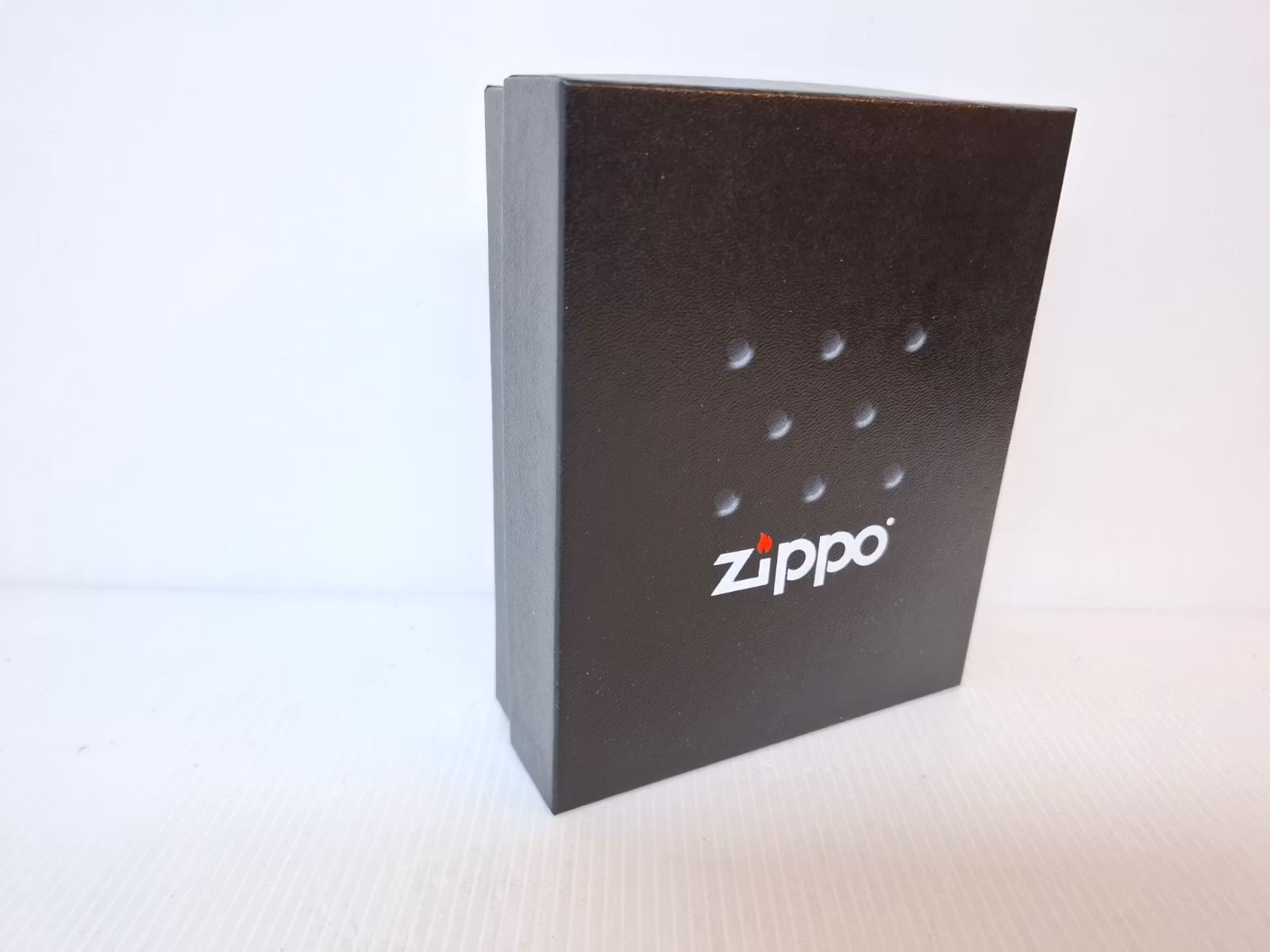 Presentförpackning ZIPPO + tillbehör